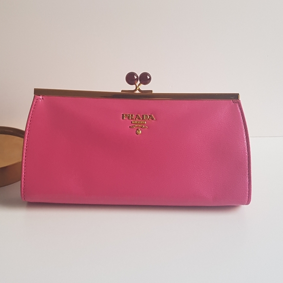 Prada Clutch - Picture 2 of 16